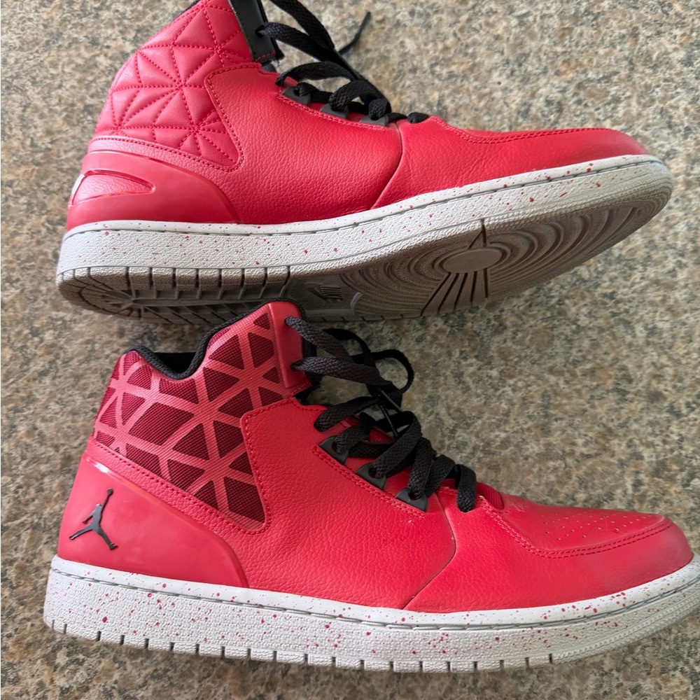 Red Jordan-Style High Top Sneakers Nike Men’s size 11